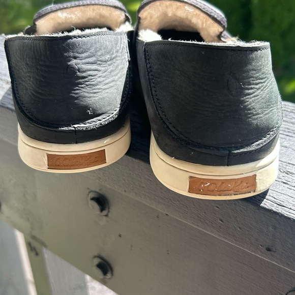 OluKai Women's Black and Tan Loafers - Picture 4 of 7